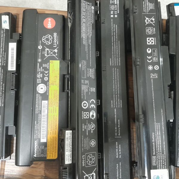 باتری (off) لب تاب